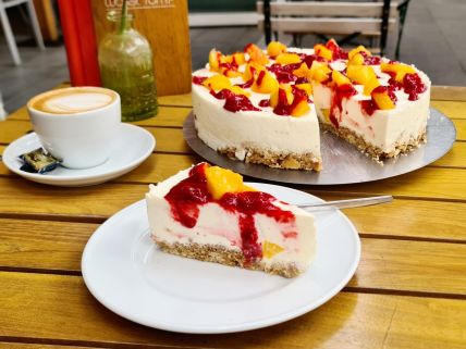 Pfirsich-Melba-Cheesecake